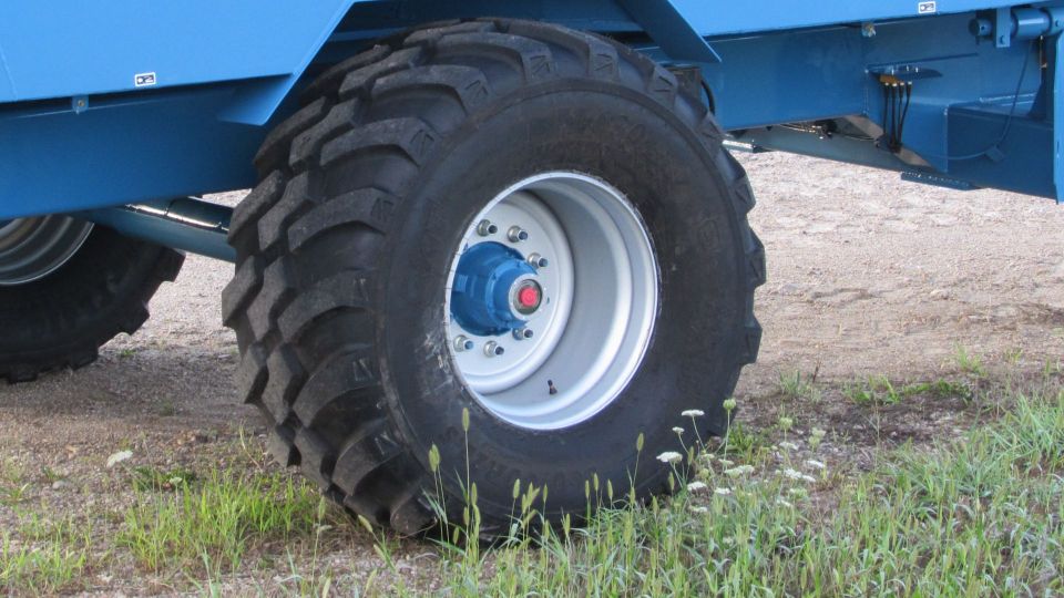 Twin Screw Vertical Mixers Trailer Lucknow Products