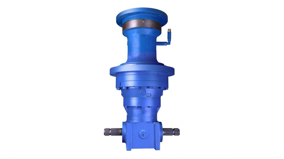 Twin Screw Vertical Mixers Trailer Lucknow Products